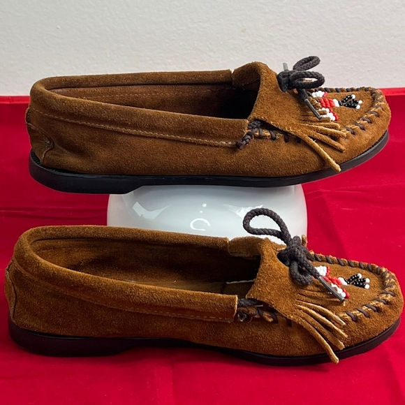 EUC Minnetonka Women's Thunderbird Moccasins, Brown Suede, Sz 6 - Picture 8 of 13